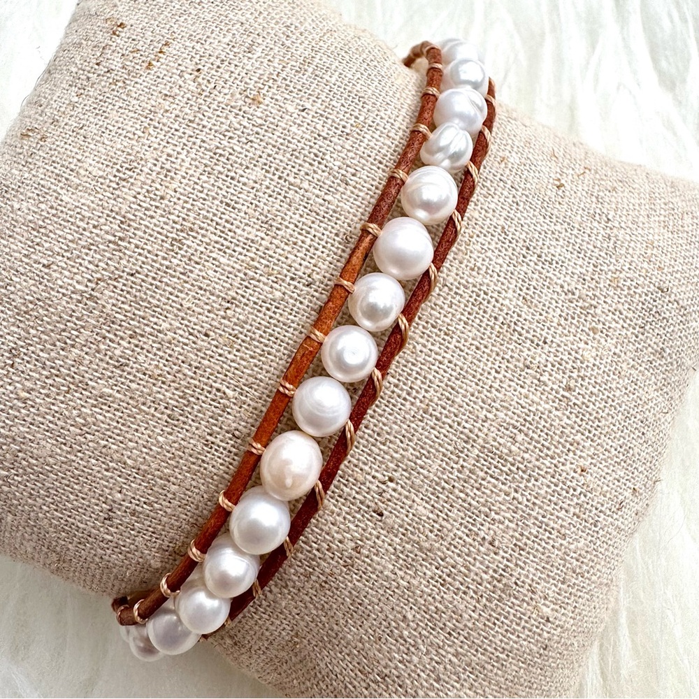 Victoria Emerson Single Wrap Pearl and Leather Bracelet